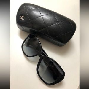 CHANEL sunglasses